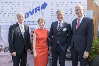 DVR-Präsident Prof. Dr. Walter Eichendorf, Ute Hammer, DVR-Geschäftsführerin, Holger Küster, Geschäftsführer des Automobil-Club Verkehr (acv). Foto: Marco Urban