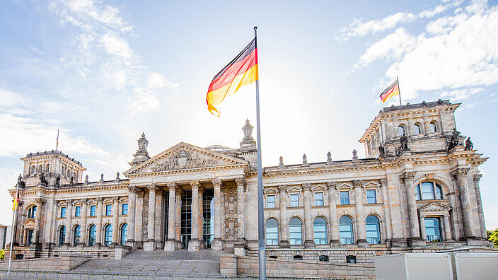 Bundestag in der Morgensonne