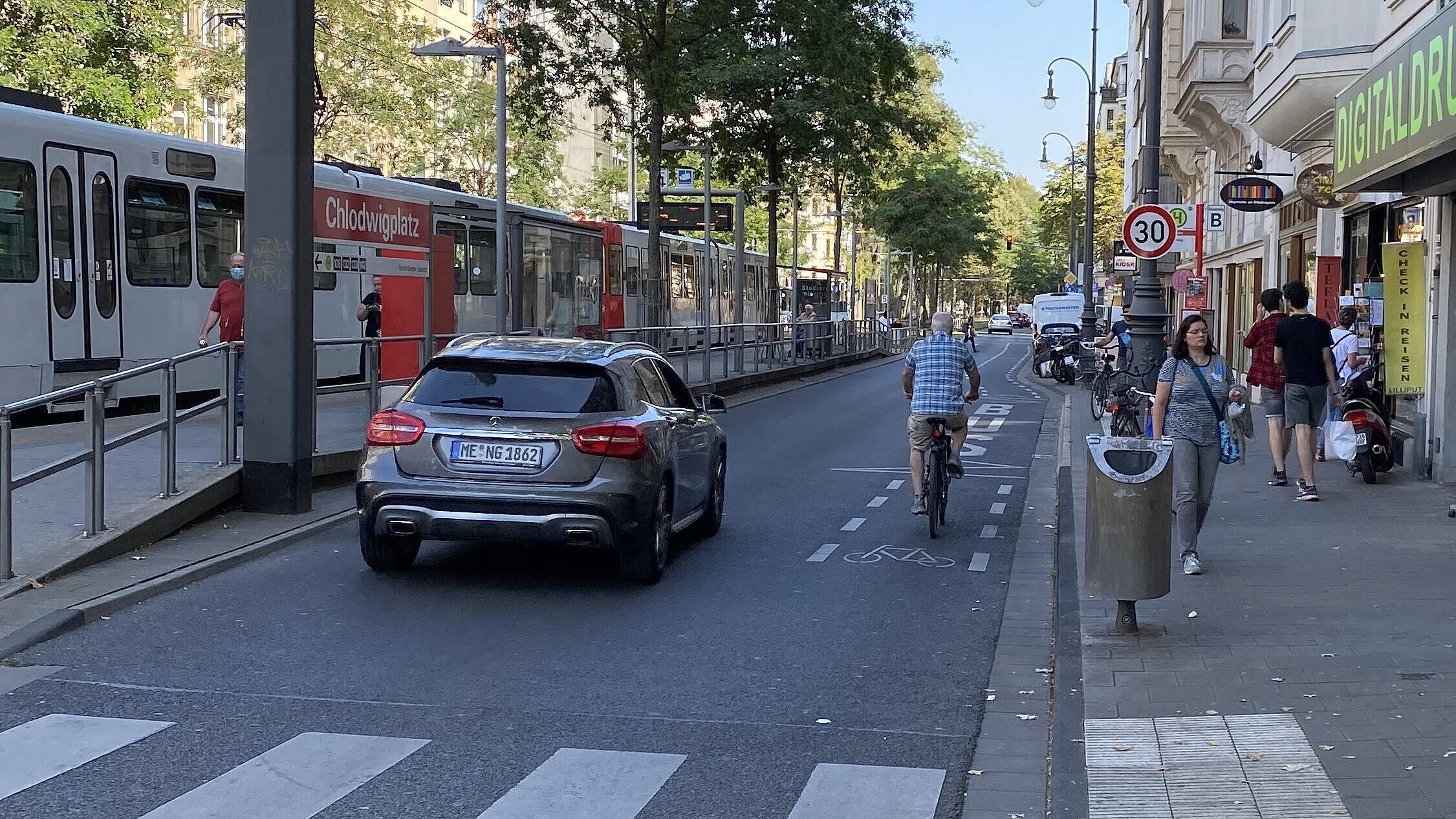 Schutzstreifen als Sonderlösung bei beengten Verhältnissen: Mindestbreite von 1,25 m