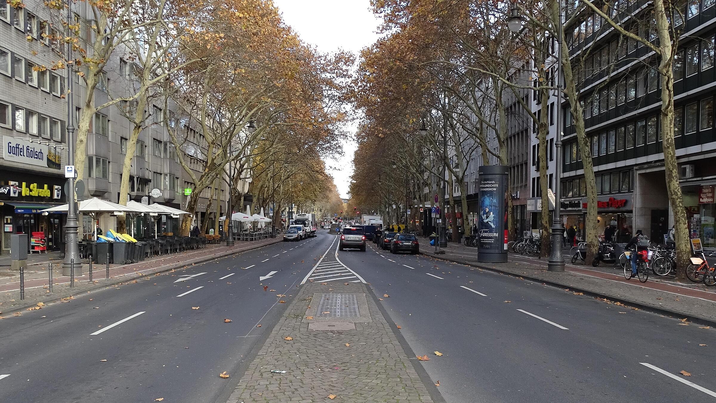 Vorher-Situation: überwiegend zweistreifige Richtungsfahrbahnen für den Kfz-Verkehr,